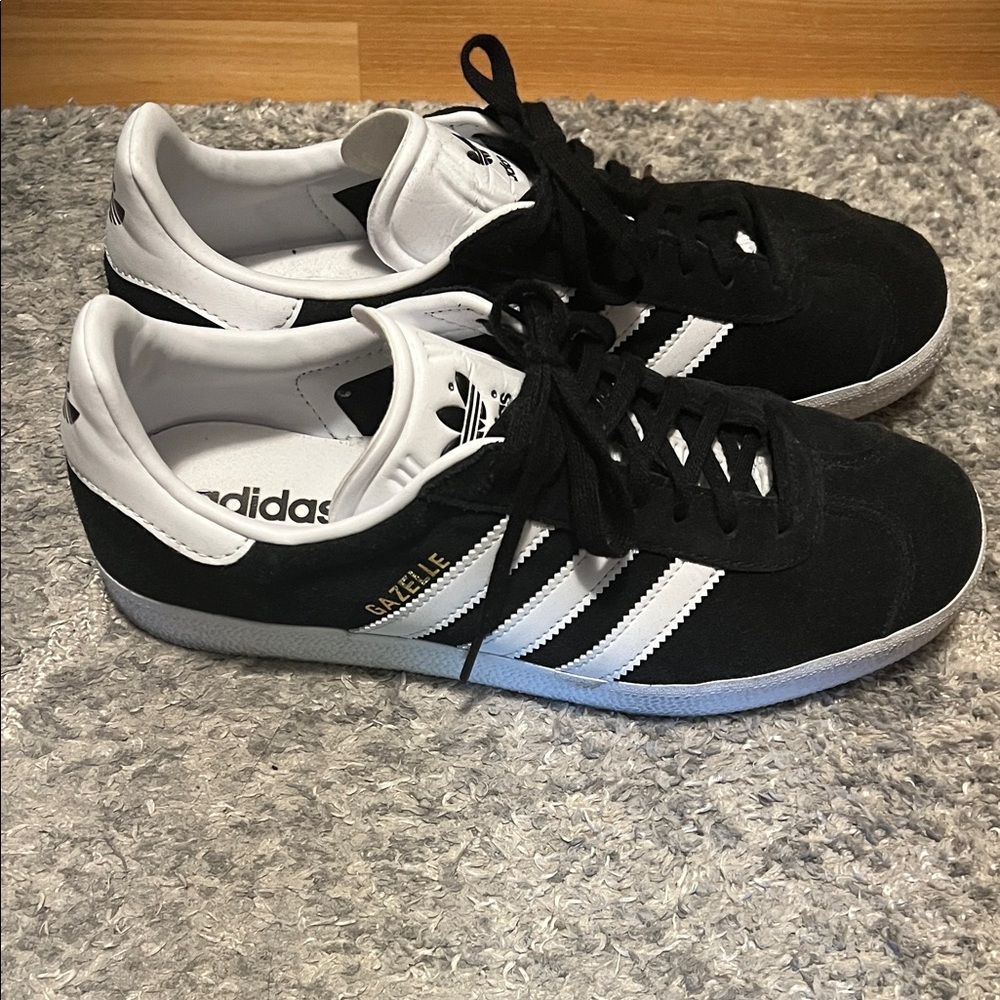 Adidas Gazelle size 7.5